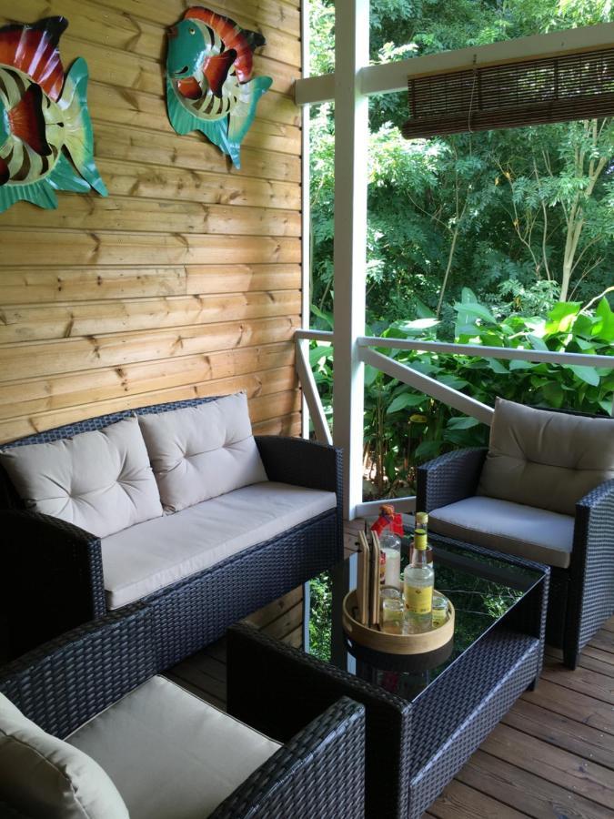 Grand Bungalow Avec Piscine Et Vue Mer Bouillante Exterior foto